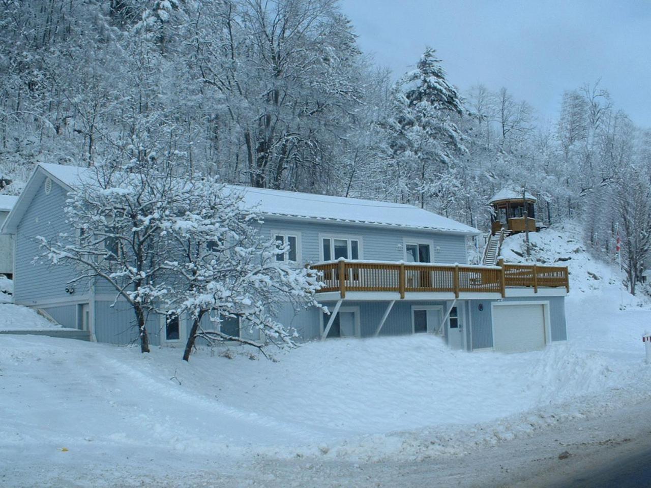 Resort Lac Ste-Marie Lac Sainte-Marie Exterior foto